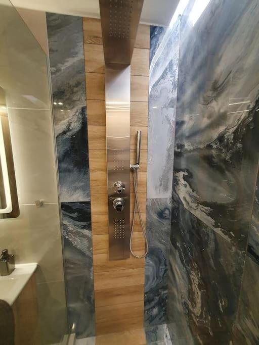 Pleasantstay City Appartement Thessaloniki Exterior foto